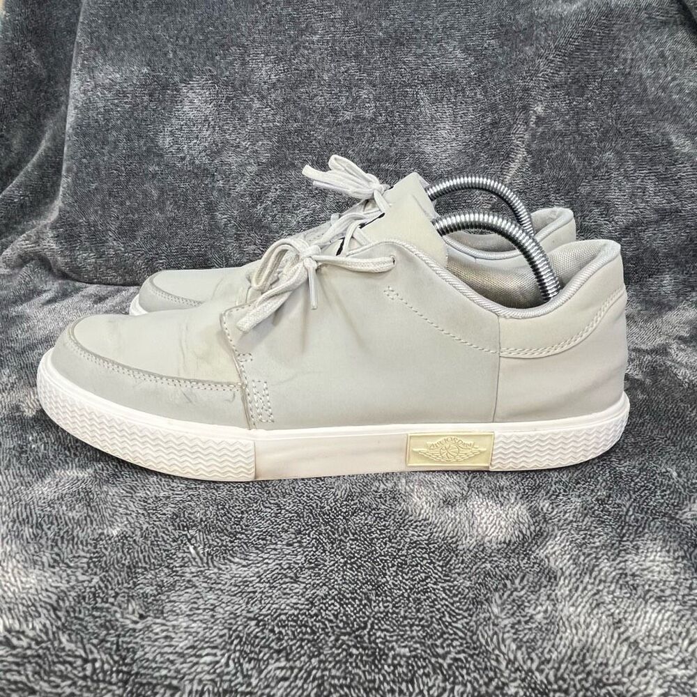 Jordan Grow- Low Men size 8.5